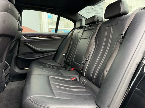 Used 2020 BMW 530i xDrive w/ Convenience Package image 12