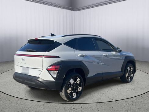Used 2024 Hyundai Kona SEL AWD/4WD image 9