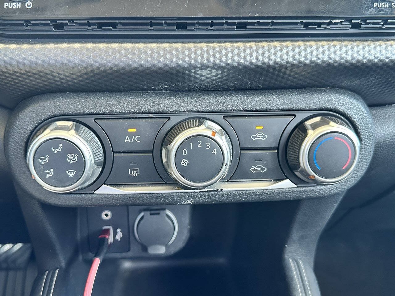 Used 2019 Nissan Kicks S FWD image 10