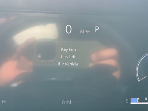 New 2025 Jeep Grand Cherokee Altitude image 16