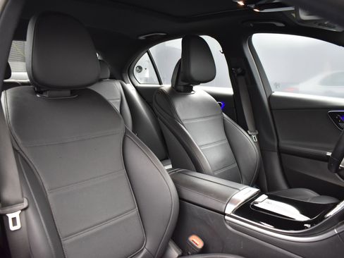 Used 2022 Mercedes-Benz C 300 4MATIC Sedan image 17