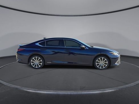 Used 2019 Lexus ES 300h w/ Premium Package FWD image 9