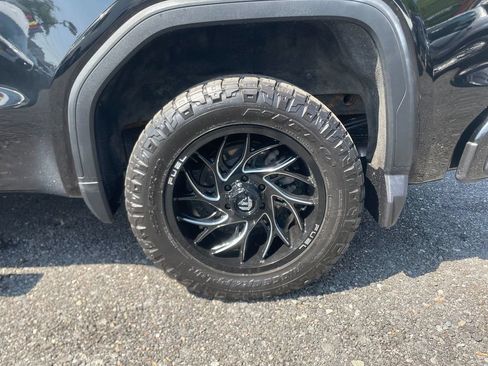 Used 2021 GMC Sierra 1500 Denali w/ Denali Ultimate Package AWD/4WD image 32