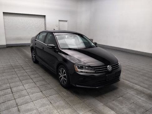 Used 2017 Volkswagen Jetta SE FWD image 13