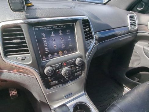 Used 2016 Jeep Grand Cherokee High Altitude AWD/4WD image 17