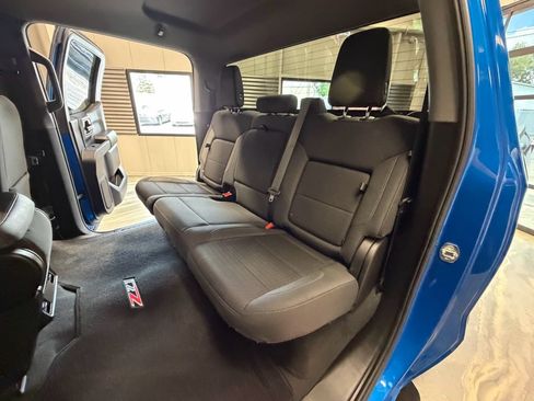 Used 2022 Chevrolet Silverado 1500 Custom Trail Boss w/ LPO, Dark Essentials Package AWD/4WD image 56