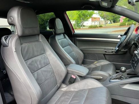 Used 2009 Volkswagen GTI 2-Door FWD image 17
