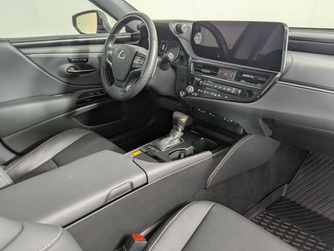 Used 2025 Lexus ES 350 w/ ES 350 Ultra Luxury Package FWD image 24