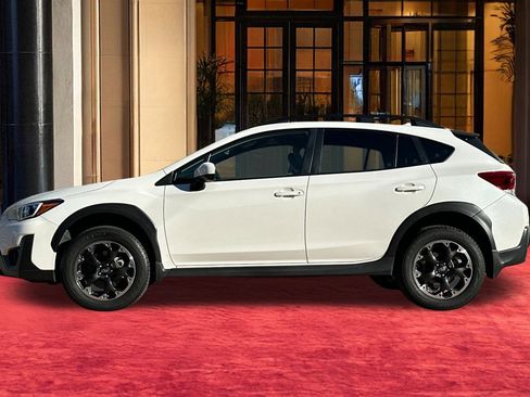 Used 2022 Subaru Crosstrek 2.0i Premium w/ Popular Package #4 image 3