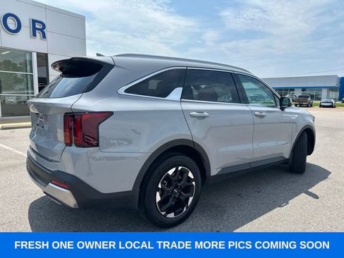 Used 2025 Kia Sorento S w/ Panoramic Sunroof Package FWD image 20