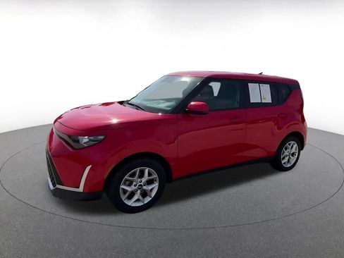 Used 2025 Kia Soul LX w/ LX Technology Package FWD image 7