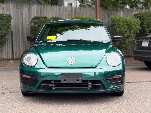 Used 2018 Volkswagen Beetle 2.0T S FWD image 9