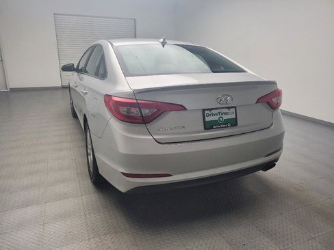 Used 2017 Hyundai Sonata SE FWD image 6