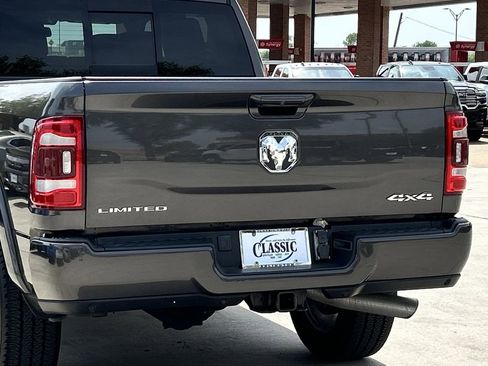 Used 2023 RAM 2500 Limited w/ Towing Technology Group image 6