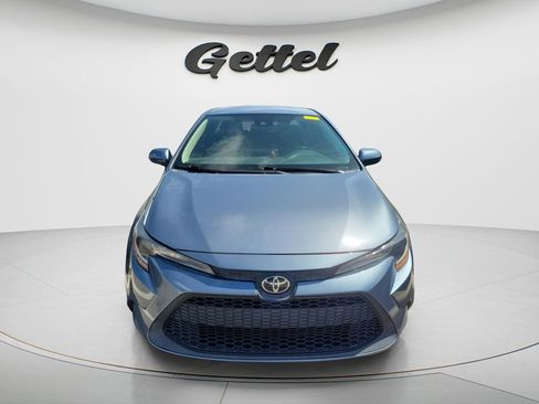Used 2021 Toyota Corolla LE image 2