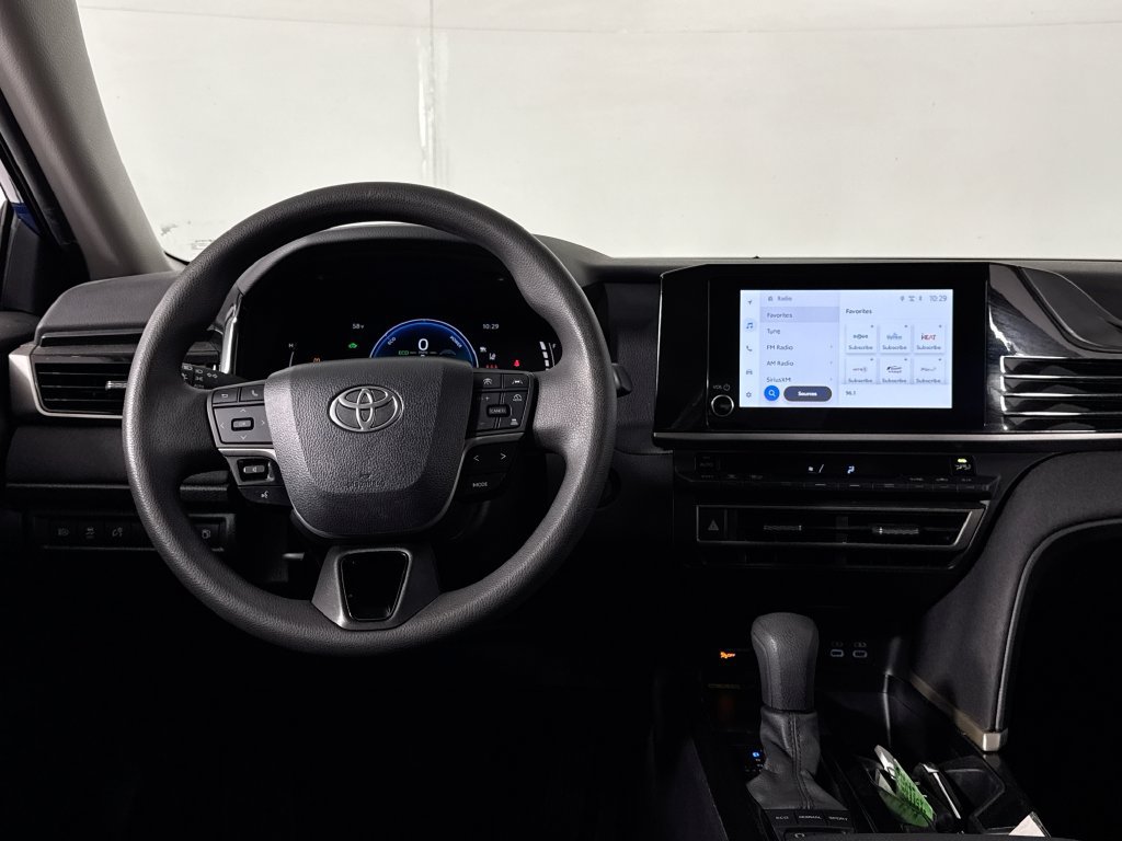 Used 2025 Toyota Camry LE FWD image 12