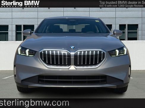 Used 2025 BMW 530i image 2