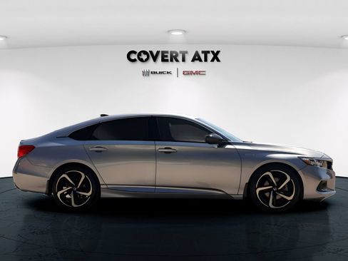 Used 2022 Honda Accord Sport image 6