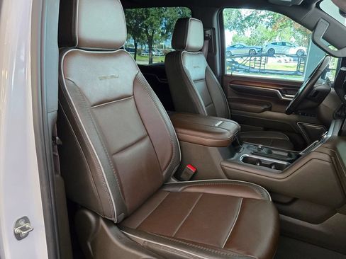 Used 2024 GMC Sierra 2500 Denali w/ Denali Reserve Package AWD/4WD image 33