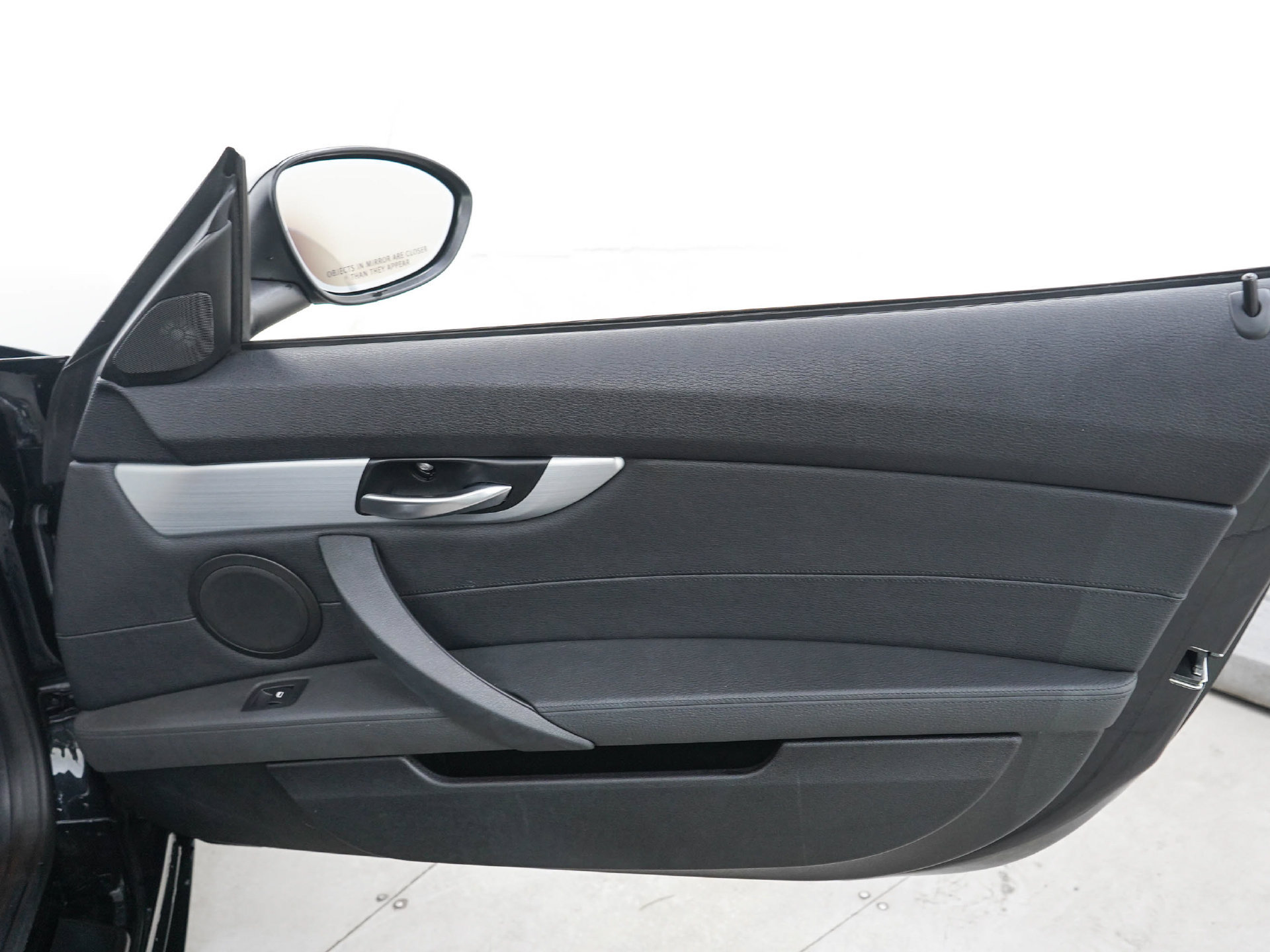 Used 2011 BMW Z4 sDrive35i RWD image 9