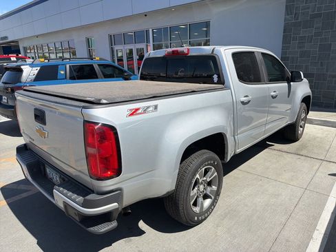 Used 2019 Chevrolet Colorado Z71 AWD/4WD image 10