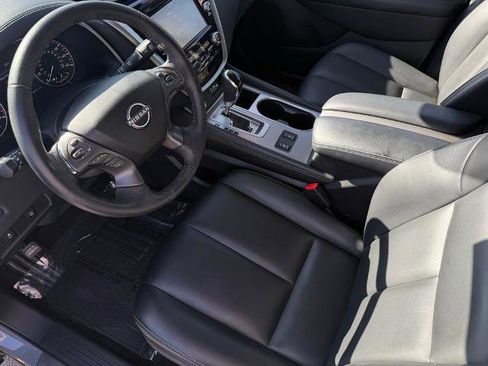 Certified 2024 Nissan Murano SV w/ SV Midnight Edition Package image 17
