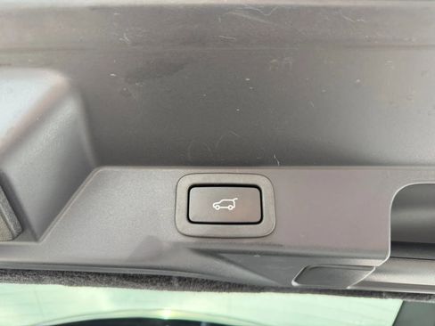 Used 2019 Land Rover Range Rover Sport HSE AWD/4WD image 30