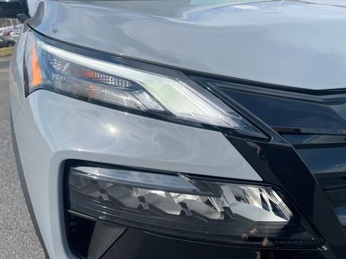 New 2026 Nissan Rogue SV AWD/4WD image 10