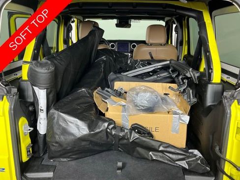 Used 2023 Jeep Wrangler Unlimited Sahara w/ Dual Top Group AWD/4WD image 32