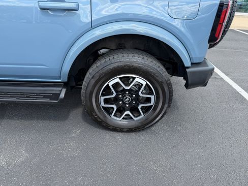 Certified 2025 Ford Bronco Outer Banks AWD/4WD image 10