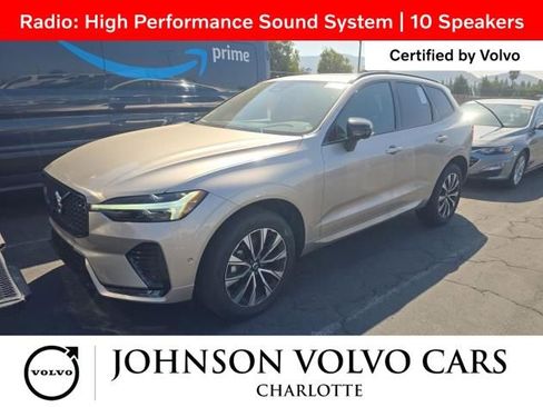 Certified 2025 Volvo XC60 B5 Plus image 3