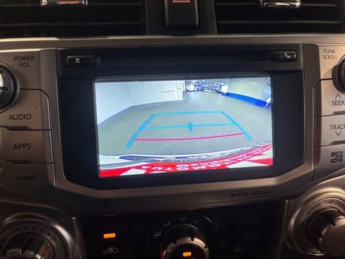 Used 2018 Toyota 4Runner SR5 Premium image 28