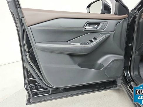 Used 2023 Nissan Rogue SL w/ SL Premium Package FWD image 41