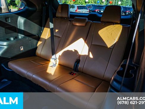 Used 2021 Toyota Highlander Platinum AWD/4WD image 22