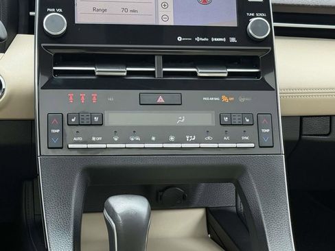 Used 2019 Toyota Avalon Limited w/ Advanced Safety Package image 19