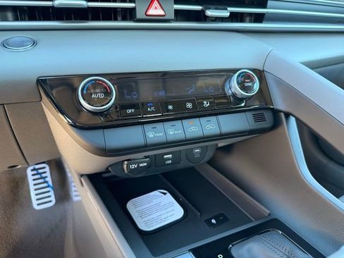 New 2026 Hyundai Elantra Sport FWD image 17