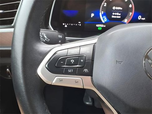 Used 2024 Volkswagen Jetta SE image 27