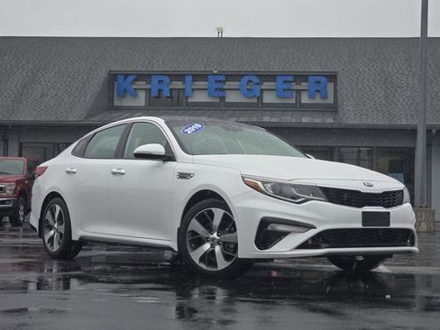 Used 2019 Kia Optima S w/ S Panoramic Sunroof Package FWD image 2