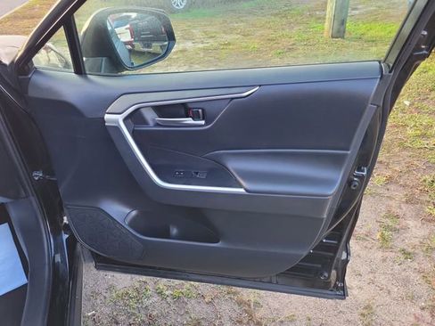 Used 2024 Toyota RAV4 XLE image 36