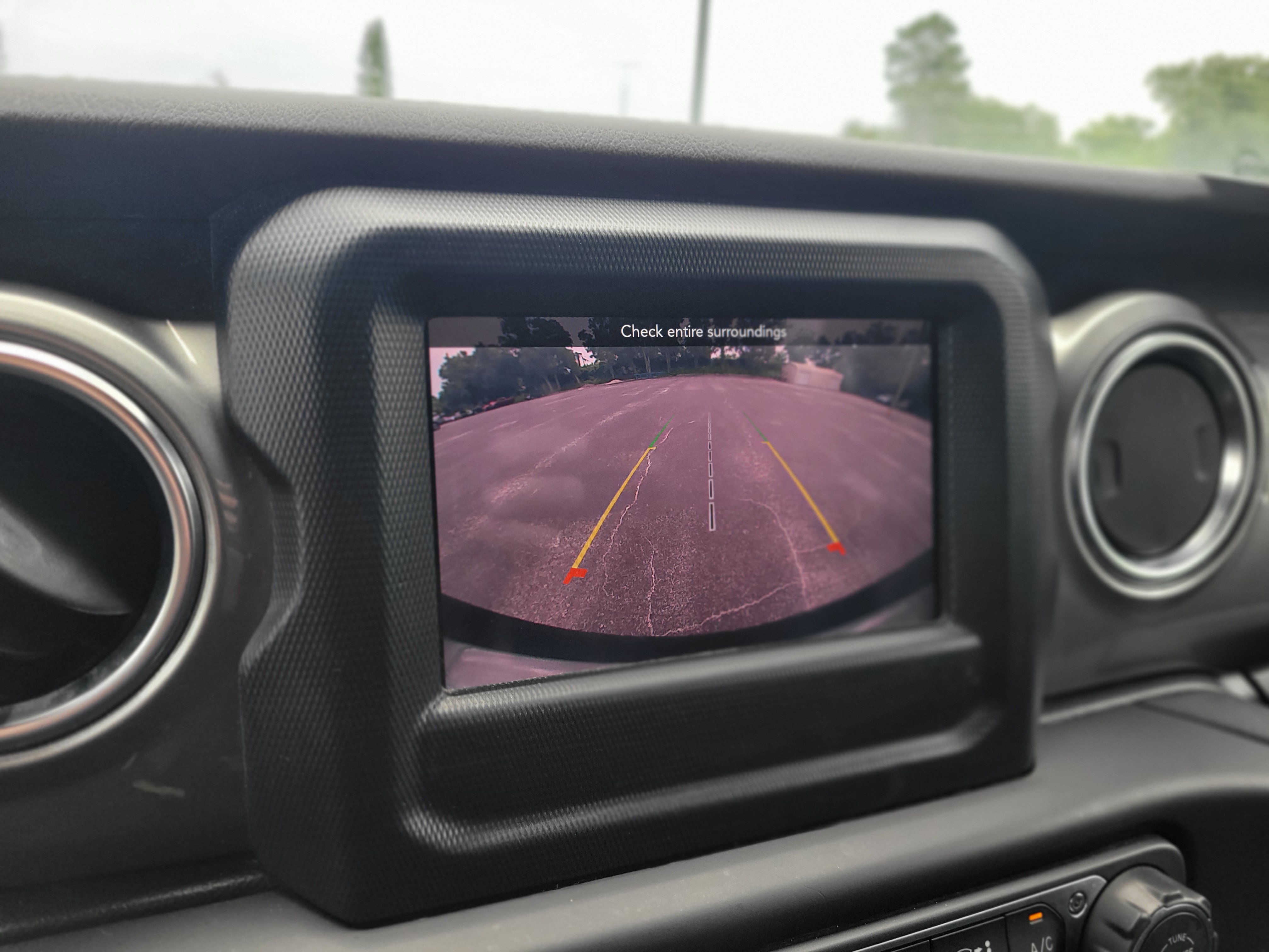 Used 2020 Jeep Wrangler Unlimited Sahara AWD/4WD image 21