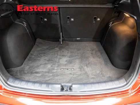 Used 2023 Nissan Kicks SR w/ SR Premium Package image 18