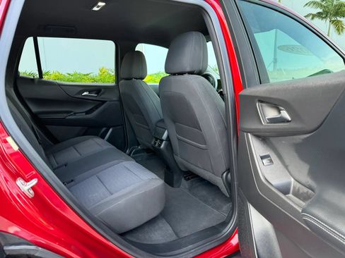 Used 2026 Chevrolet Equinox LT AWD/4WD image 43