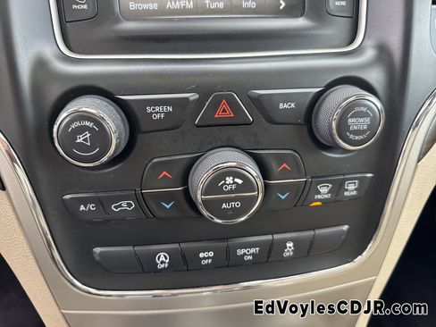 Used 2016 Jeep Grand Cherokee Laredo w/ Quick Order Package 23E image 34