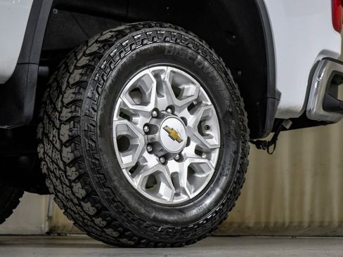 Used 2022 Chevrolet Silverado 2500 LT w/ Convenience Package image 55