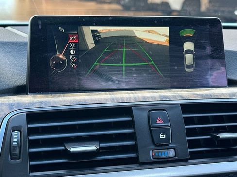 Used 2016 BMW 328i Sedan w/ Technology Package image 21