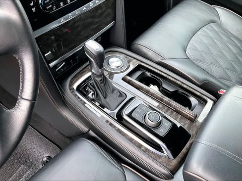 Used 2023 Nissan Armada Platinum w/ Captain's Chairs Package RWD image 17