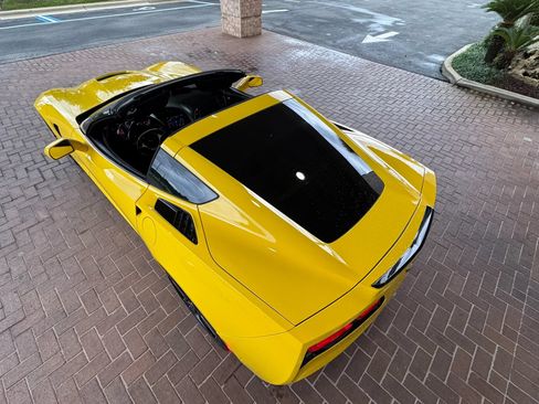 Used 2019 Chevrolet Corvette Stingray Coupe w/ 1LT RWD image 7