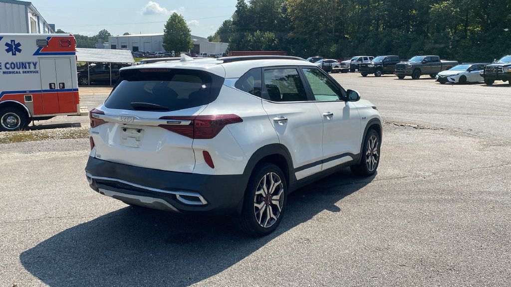 Used 2022 Kia Seltos SX w/ Sunroof Package AWD/4WD image 5