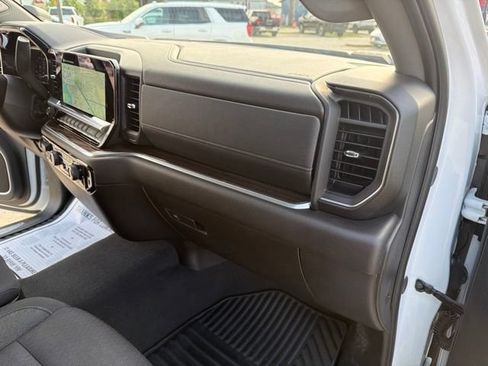Used 2025 Chevrolet Silverado 2500 LT AWD/4WD image 26
