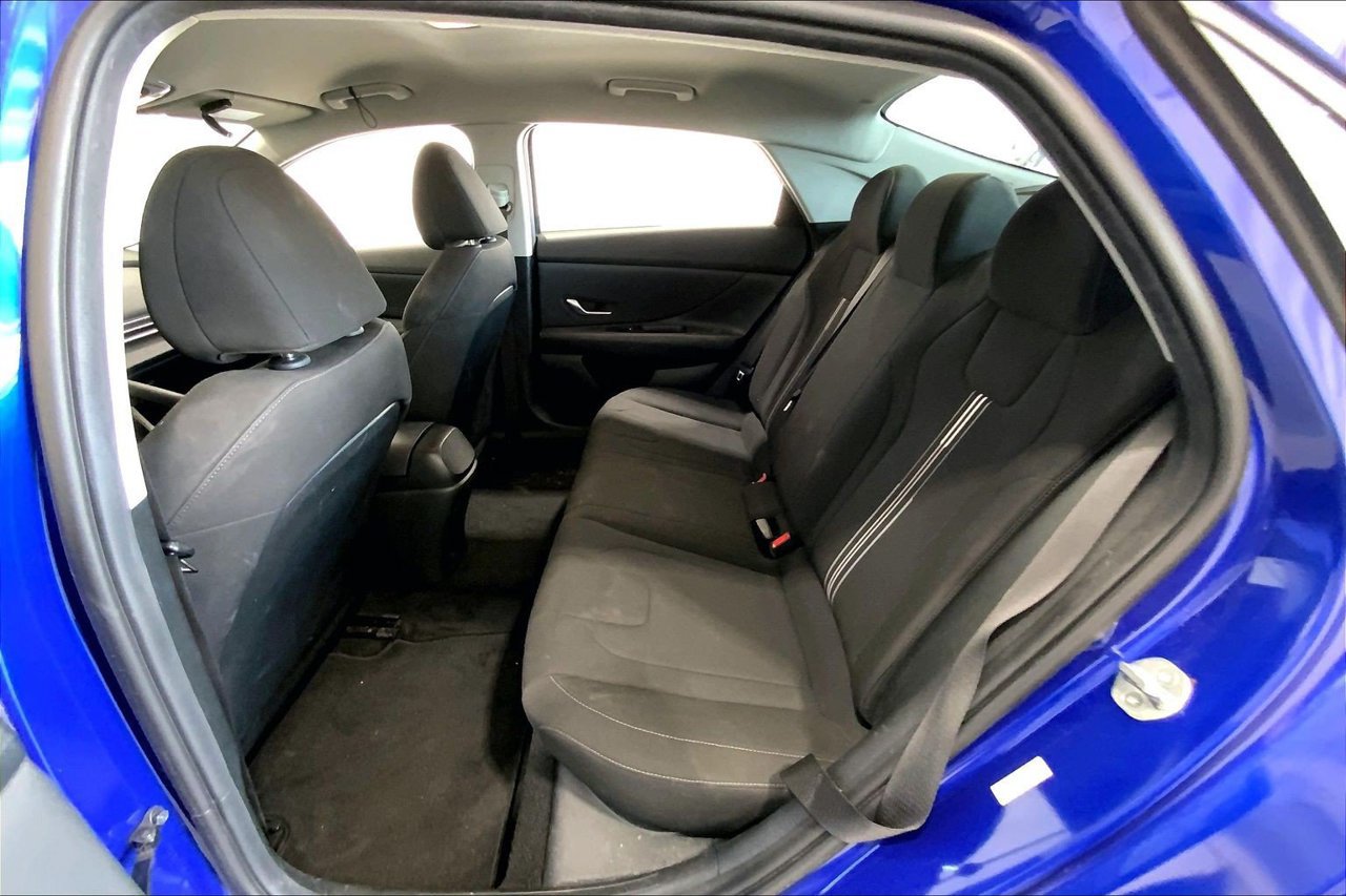 Used 2023 Hyundai Elantra SEL w/ Convenience Package FWD image 24